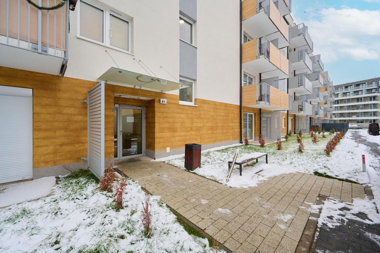 Drabika Balcony & Private Parking By Renters *